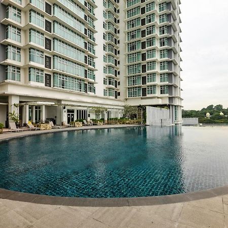 Oyo 527 Home Dua Sentral 2Br Near Brickfields Kuala Lumpur Exterior photo
